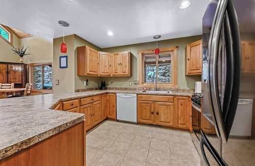 Presque Isle House | Lake Home Perfection! Kayak I Swim I Snowmobile