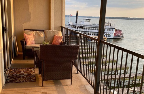 Seven Coves House | Lake house - unit 309