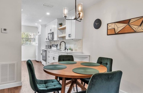 Dixieland Apartment | Lake Hunter Haven- Close to Downtown/FSC/SEU