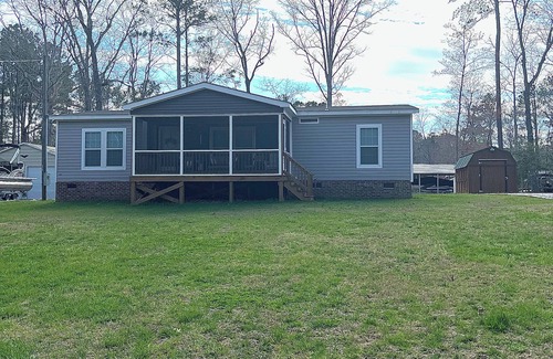 Macon House | Lake Life Awaits-Relax with Scenic Views! Walk to Lake, Playground, & Boat Ramp!