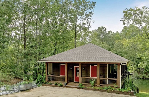 Smith Mountain Estates House | Lake Life on Lake Martin