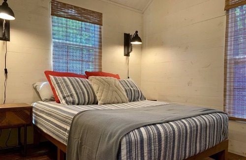 Dadeville Cottage | Lake Martin's Tiniest Gem by 360 Destinations