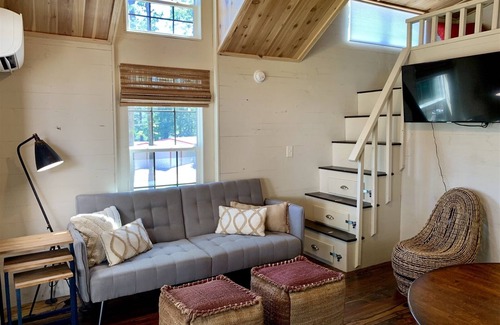 Dadeville Cottage | Lake Martin's Tiniest Gem by 360 Destinations