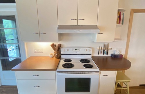 Muskoka Lakes Cottage | Lake Muskoka 1,000+ Feet of Private Beaumaris Shoreline