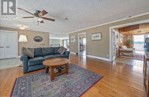 Prince Edward Cottage | Lake On The Mountain Paradise
