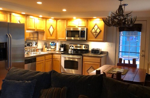Hillcrest Condo | Lake Placid Get-a-way! Walking Distance to Main St and Mirror Lake