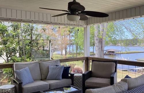 Milledgeville House | Lake Sinclair retreat with Boat Dock, Waterslide and BIG Views!