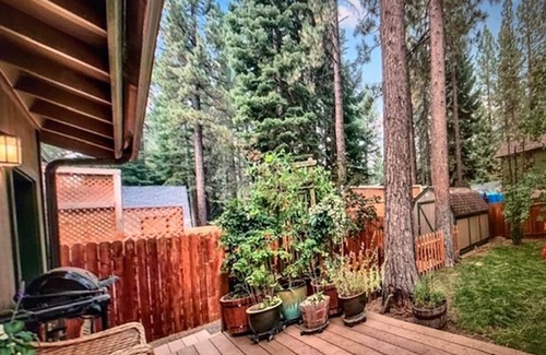 Pioneer Trail House | LAKE TAHOE HAVEN VACATION HOME