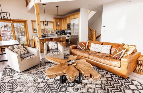 Tahoe Vista House | Lake Tahoe - Lake View and Pet Friendly!