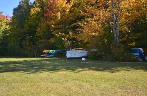 Blandford House | Lake, Tennis, Beach Access, Skiing, Kayaking, Fishing