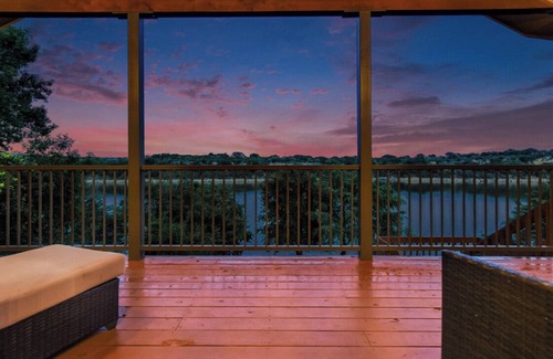 Spicewood House | Lake Travis Lakehouse