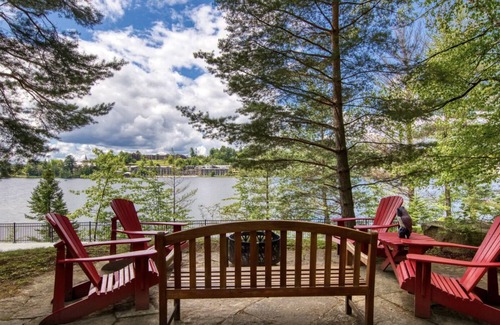 Lake Placid Ski Chalet | Lake View Chalet, enjoy a Luxury Adirondack Retreat with a walk to town location