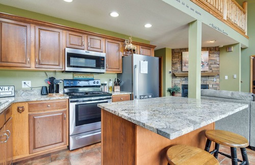 Blue Eye House | Lake-View Home in Blue Eye w/Hot Tub & Fire Pit!