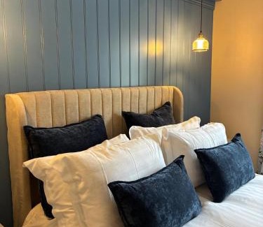 Dunfanaghy Apartment | LAKE VIEW Luxury Apartment