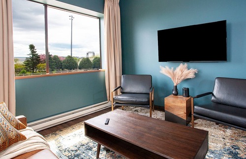 Downtown - Waterfront Apartment | Lake View Queen Suite - Spectacular Views of Lake Superior