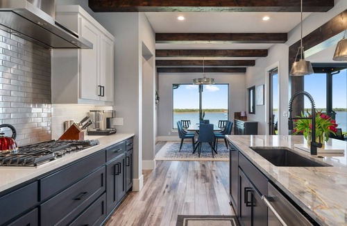 Kemp House | Lake views only 45 mins from Dallas