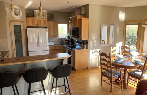 East Kootenay House | Lake Windermere Getaway!