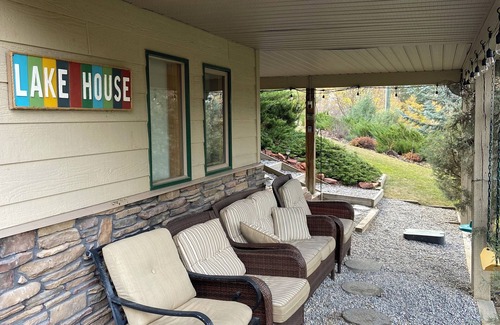 East Kootenay House | Lake Windermere Getaway!