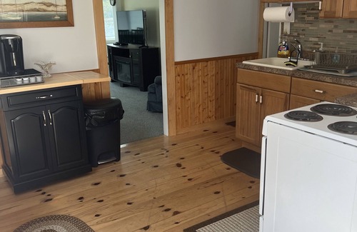 Alton Bay Cottage | Lake Winnipesaukee Guest Cottage Vacation Rental in the heart of Alton Bay, NH!