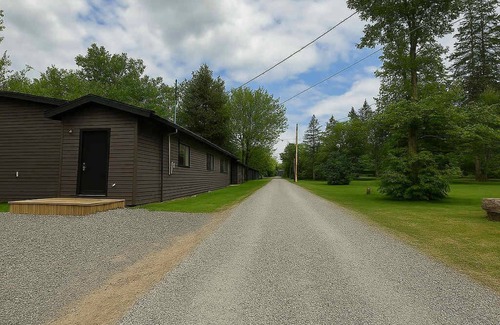 Lakefield House | Lakefield House Rental - Spacious 3-Bedroom Home on the Lake