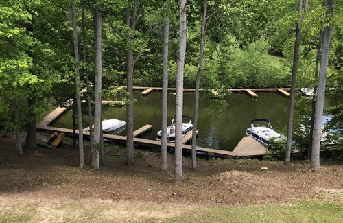 Mineral House | Lakefront 4 BR, 4 BA & GAME ROOM
