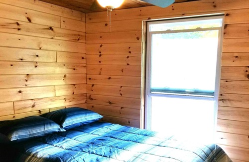 Prudenville Cabin | Lakefront Cabin #8 on Houghton Lake
