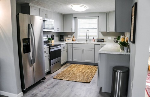 LaPlatte I House | Lakefront Cottage