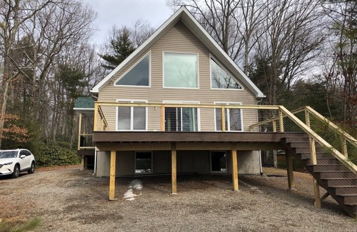 Wurtsboro House | Lakefront family friendly peaceful Catskills retreat!