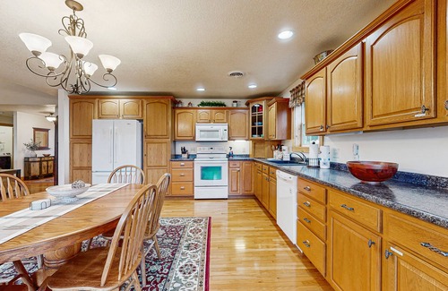 Sevierville Cabin | Lakefront family home with dock, free attract tickets, Private Boat Ramp