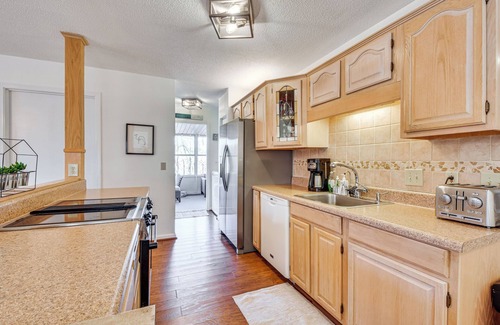 Westminster House | Lakefront Gem w/Games in Westminster!