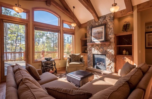 Embarrass House | Lakefront Giants Ridge Retreat Near Ski & Golf!