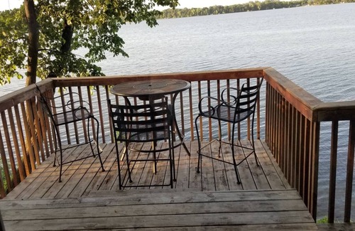 Howard Lake House | Lakefront Hideaway 50 minutes from Minneapolis.