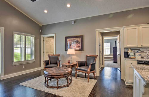 Piney House | Lakefront Home w/Private Dock in Hot Springs!