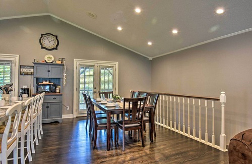 Piney House | Lakefront Home w/Private Dock in Hot Springs!