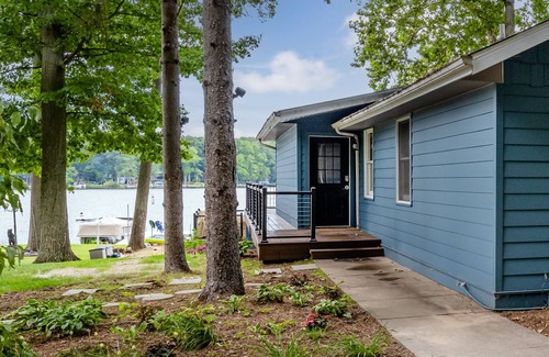 Grand Junction House | Lakefront home with 3 bed 3 bath near South Haven with sandy beach and dock