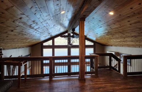 Joseph House | Lakefront home w/wraparound deck, modern appliances, WiFI & dog-friendly