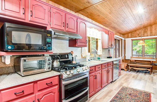 Minocqua House | Lakefront home with a private dock, firepit, fast WiFi, washer/dryer, central AC