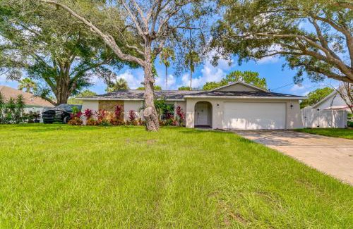 Spring Hill House | Lakefront Home with Heated Pool, Near Disney