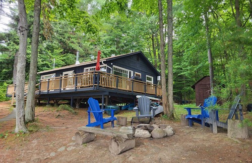 Gravenhurst Cottage | Lakefront Island cottage on Lake Muskoka - Boat Access