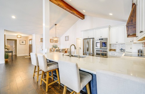 Buckhead House | Lakefront Lake Oconee Home: Boat Dock + Hot Tub