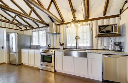 Motley Cabin | Lakefront Motley Cabin w/Private Deck + Dock!