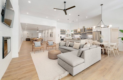 Buchanan Dam House | Lakefront Pool, Fire Pit, 2 Story Dock on LBJ!