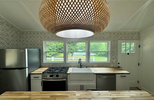 Franklin House | Lakefront Retreat, near All Star Village, in the Catskills