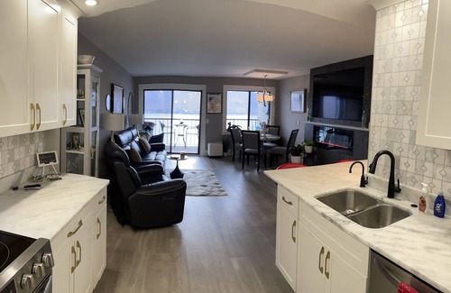 Canandaigua Condo | Lakefront Retreat