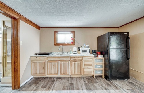 Fort Towson Apartment | Lakefront Retreat w/Patio in Fort Towson!
