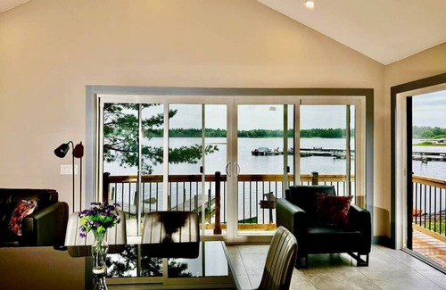Carling Cabin | Lakefront Studio Cottage #7