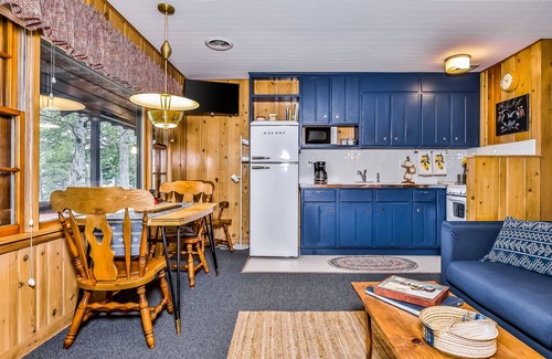 Presque Isle House | Lakefront suite at a vintage resort with communal dock, rowboats & firepit