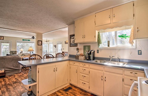 Emerald Beach House | Lakefront Table Rock Getaway w/Private Swim Dock!