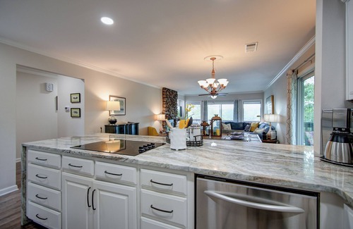 Mid America Condo | Lakefront with covered boat slip