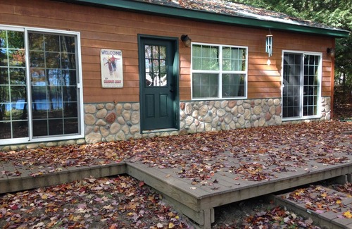 Gaylord House | Lakefront with guest house option, great location